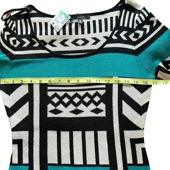NWT•WOMEN’S PAPAYA LONG SLEEVE SWEATER DRESS•SIZE MEDIUM•GREEN/BLK/WHITE• - Picture 7 of 11